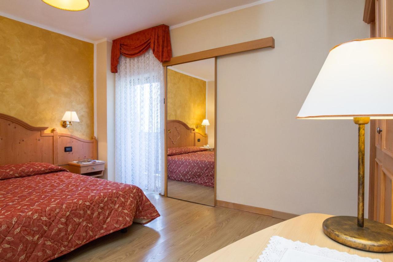 Hotel Al Prato Fiera Di Primiero Luaran gambar
