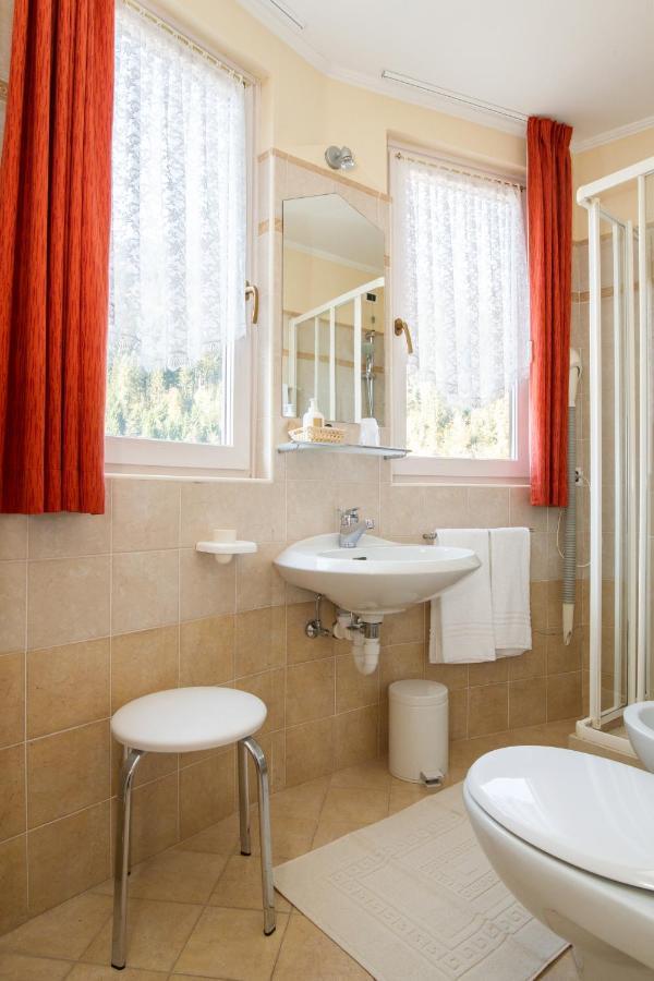 Hotel Al Prato Fiera Di Primiero Luaran gambar