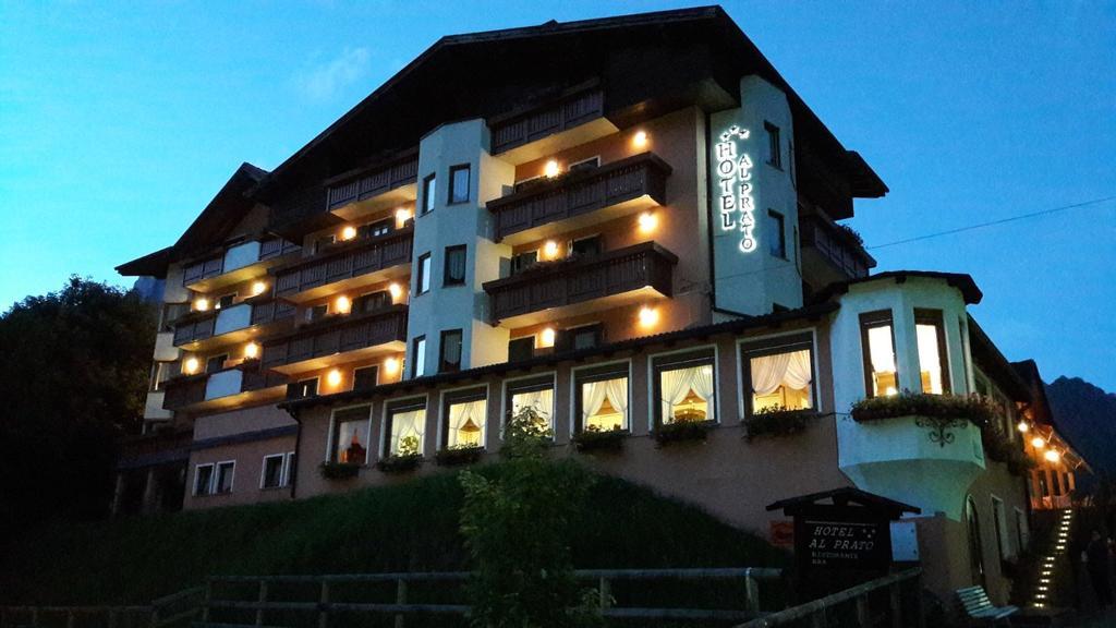 Hotel Al Prato Fiera Di Primiero Luaran gambar