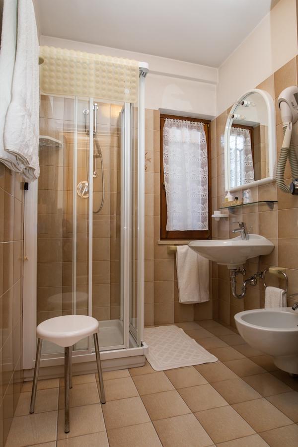 Hotel Al Prato Fiera Di Primiero Luaran gambar