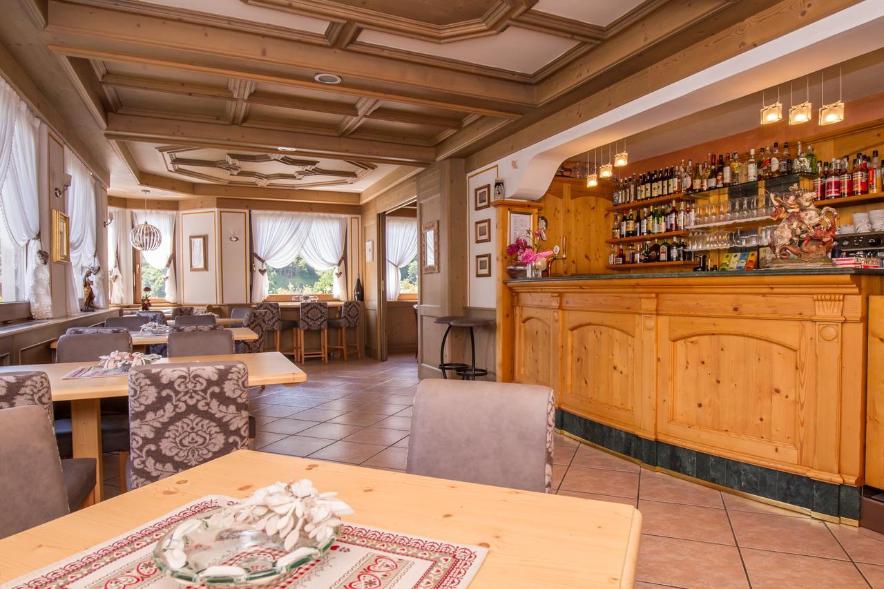 Hotel Al Prato Fiera Di Primiero Luaran gambar